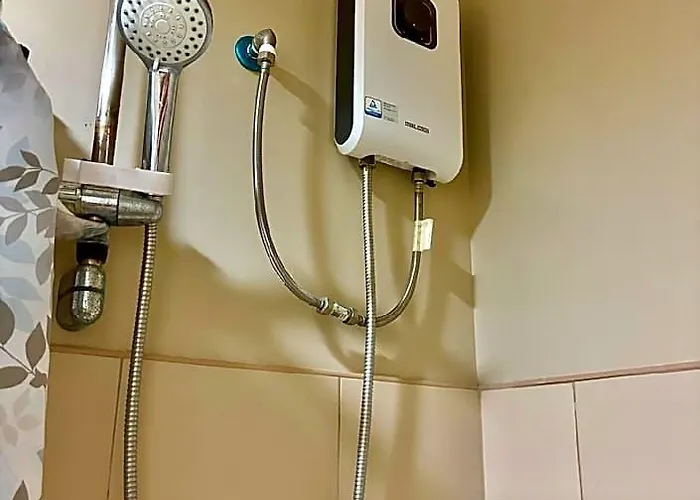 Aesthetic In Avida Towers It Park Hotel 3*